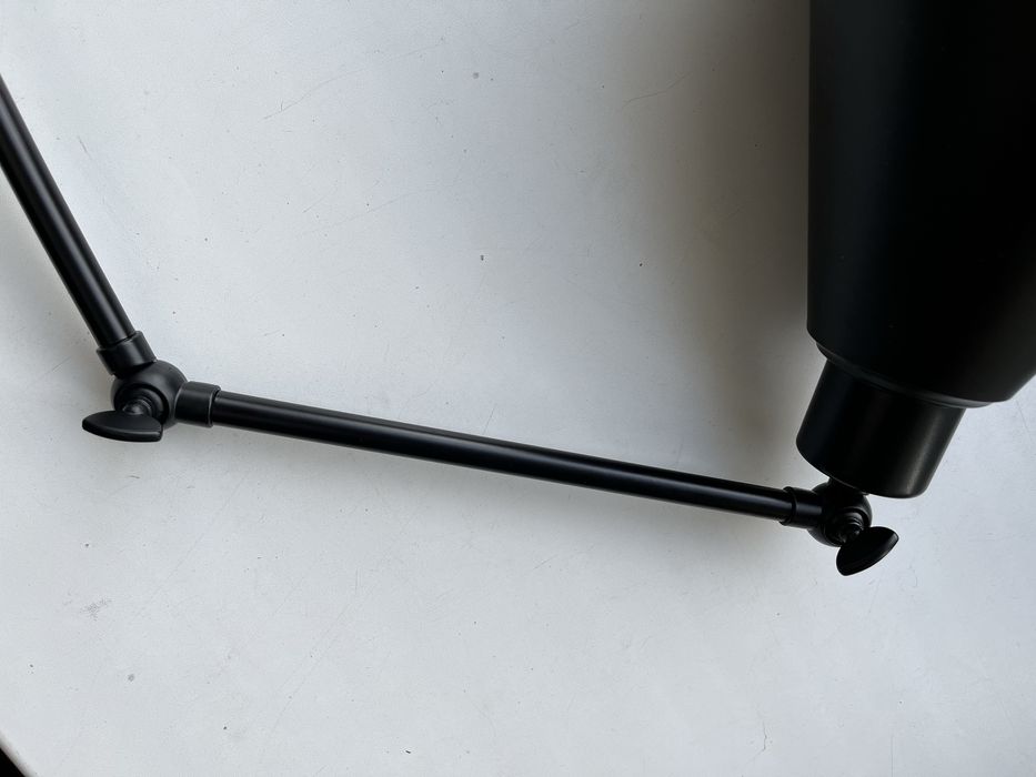 Czarny metalowy kinkiet scandi industrialny