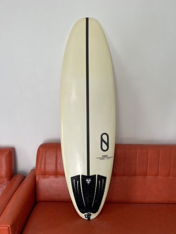 Vendo Prancha de surf TOMO 5’7