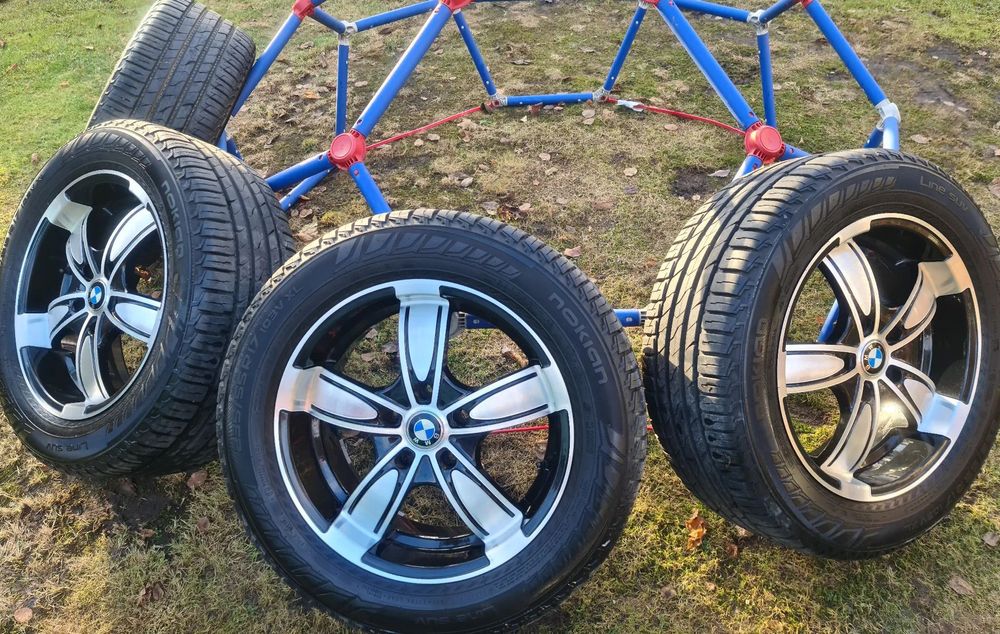 Kpl. kół Alu z letnimi oponami BMW