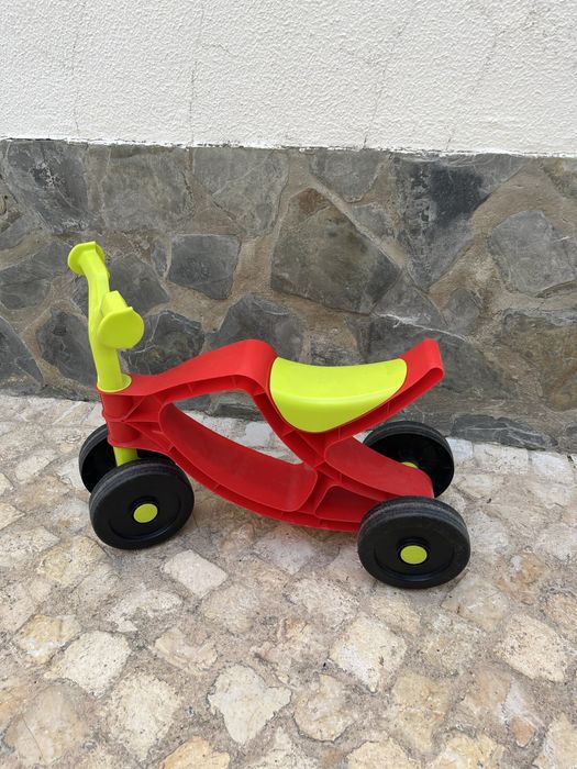 Triciclo criança