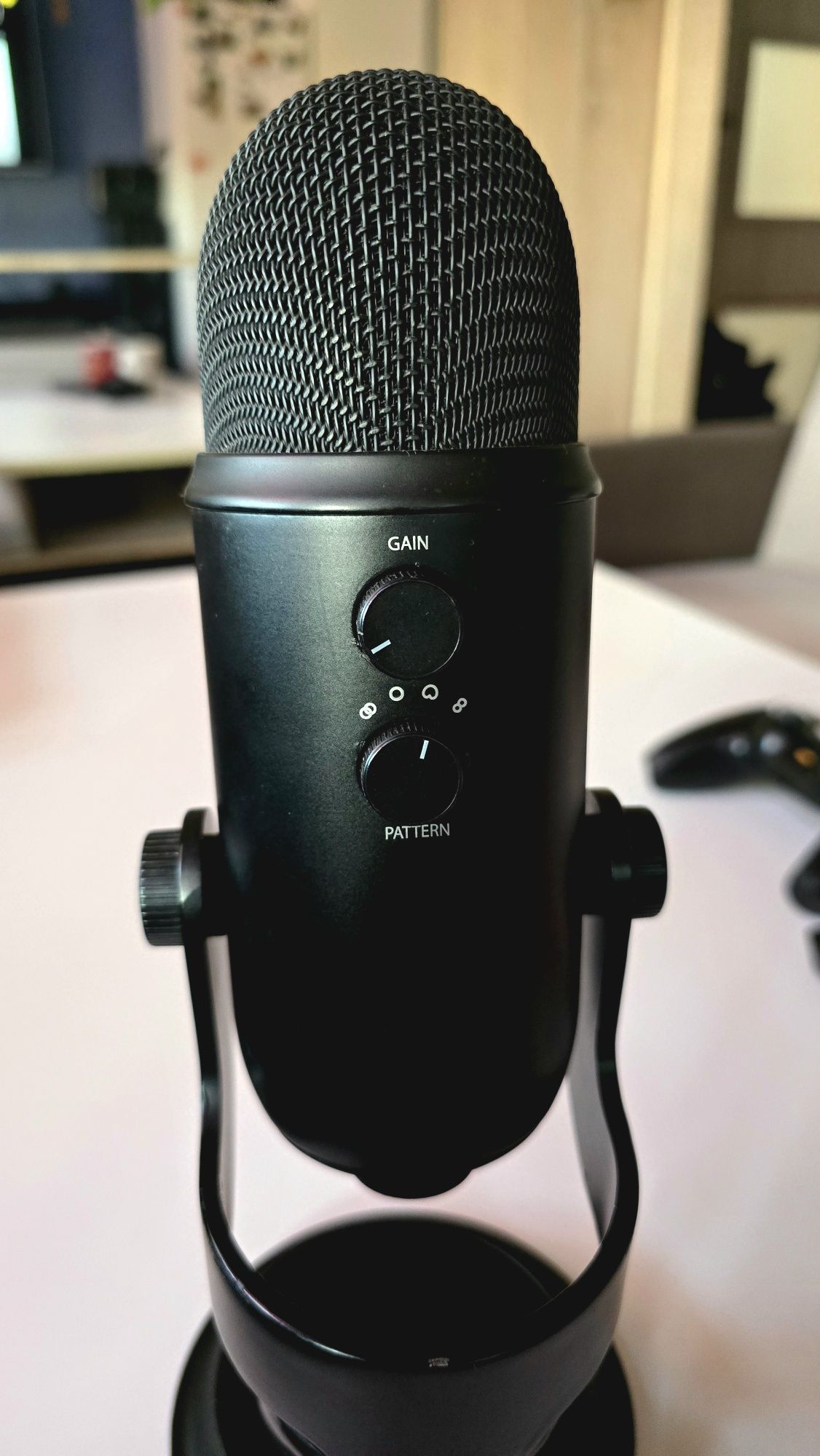 Mikrofon Blue Yeti Blackout Pojemnościowy Czarny
