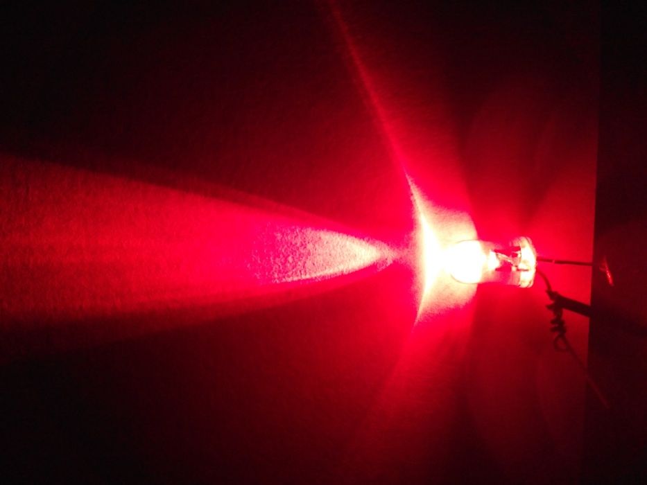 Світлодіоди звичайні 2,9-3,2 V для тернопільської лампочки