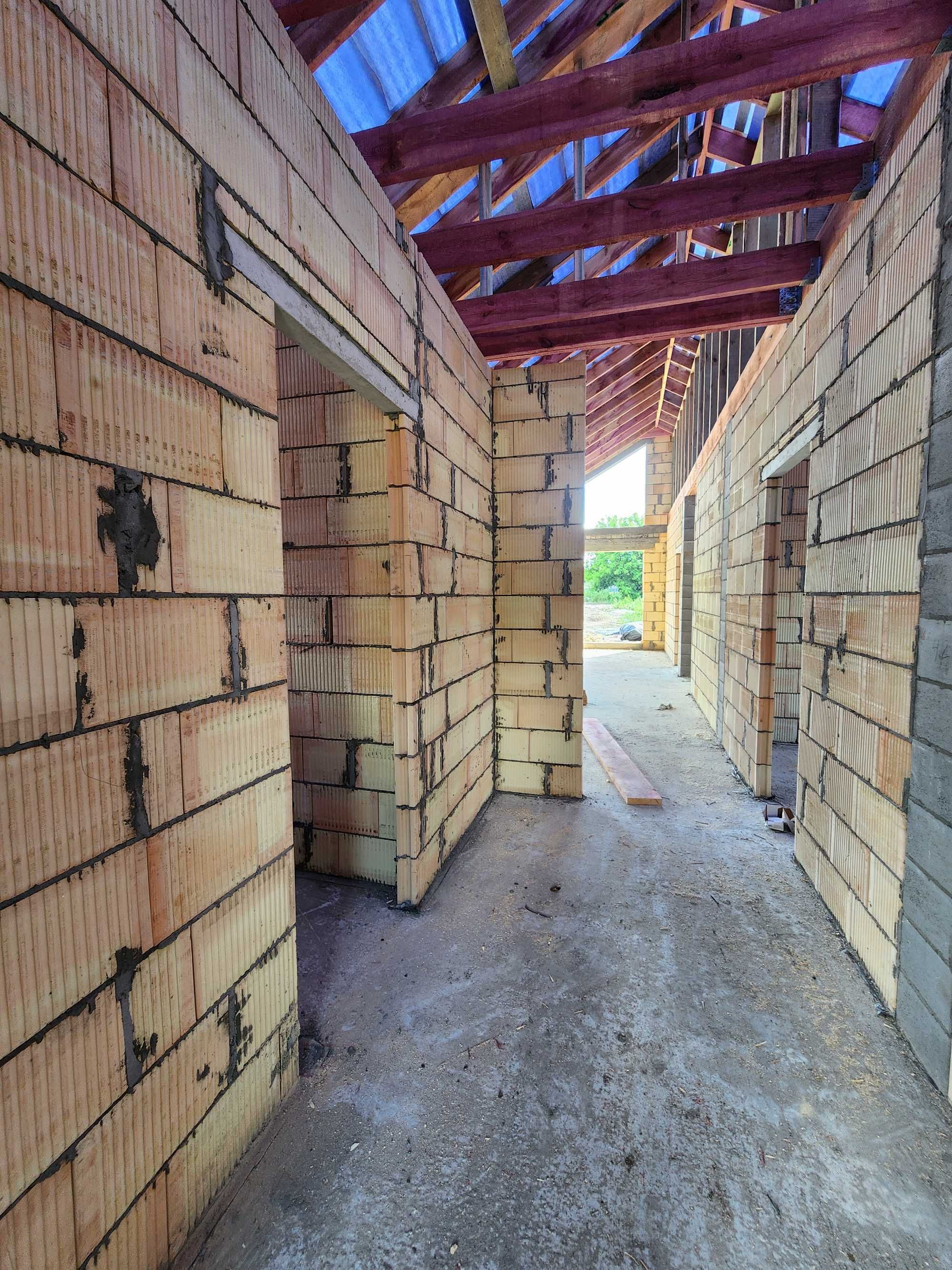 Вітаю. Продам будинок, Білогородка, з газом + тераса.