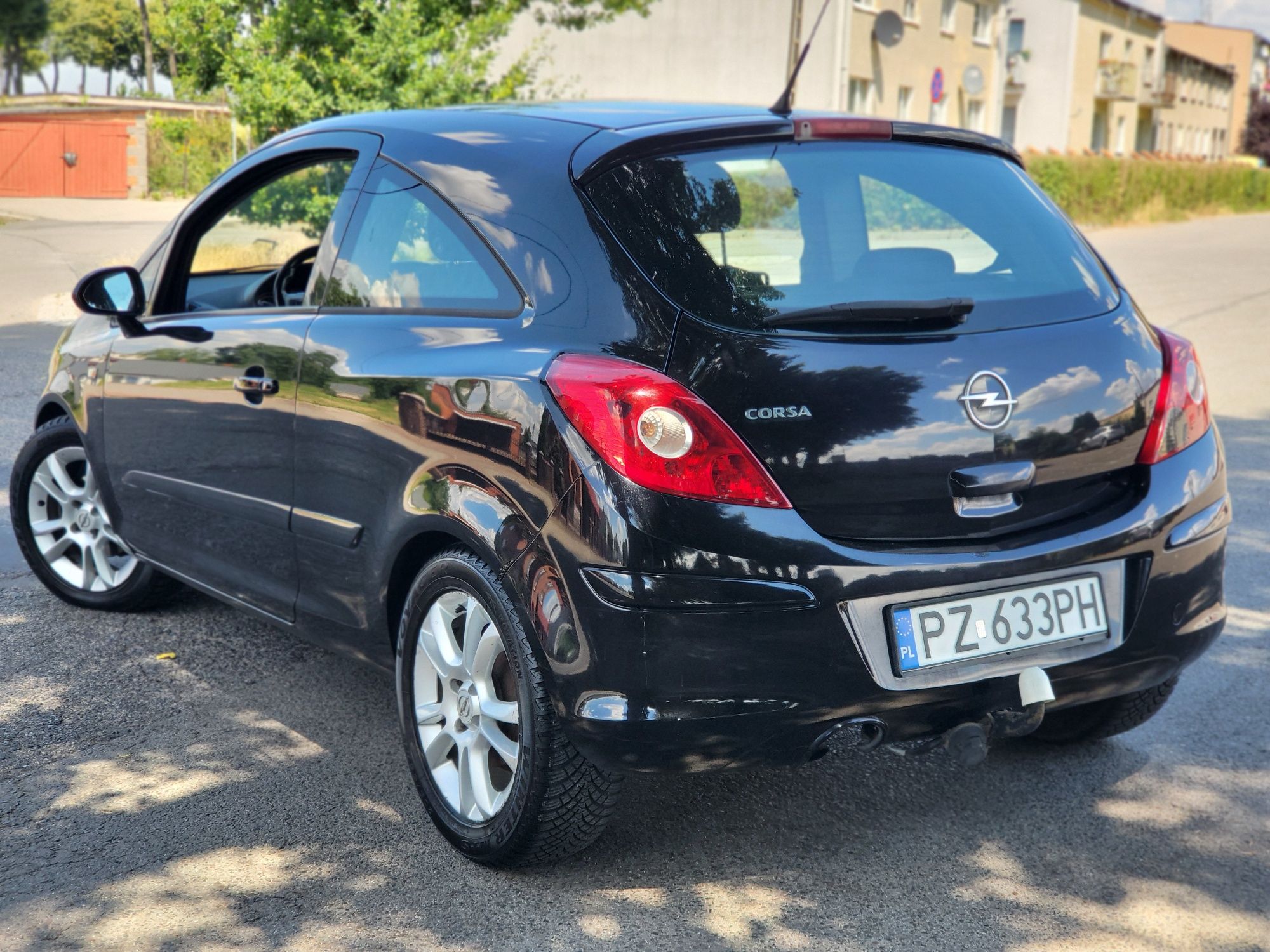 Opel Corsa D 1.4 Benzynka 2007r - Klima Mrozi - Wyposażony- Z Hakiem