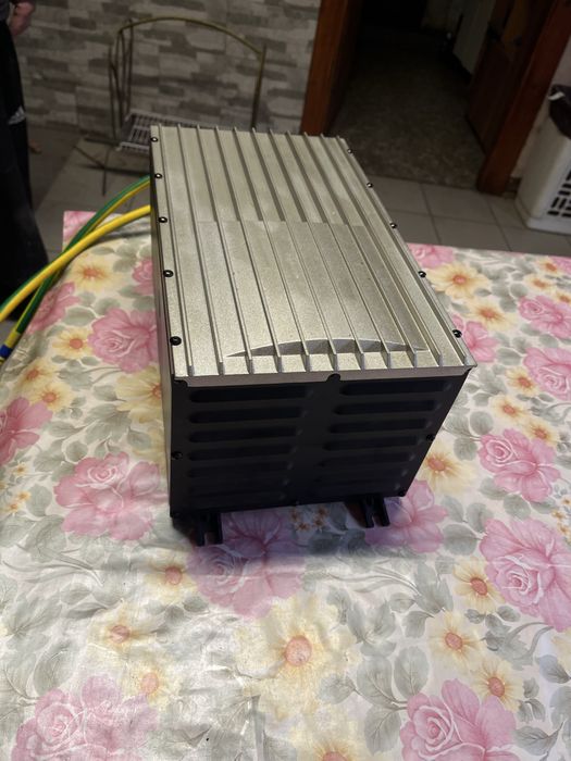 Преобразователь/зарядное устройство 3600В, 36В/230В