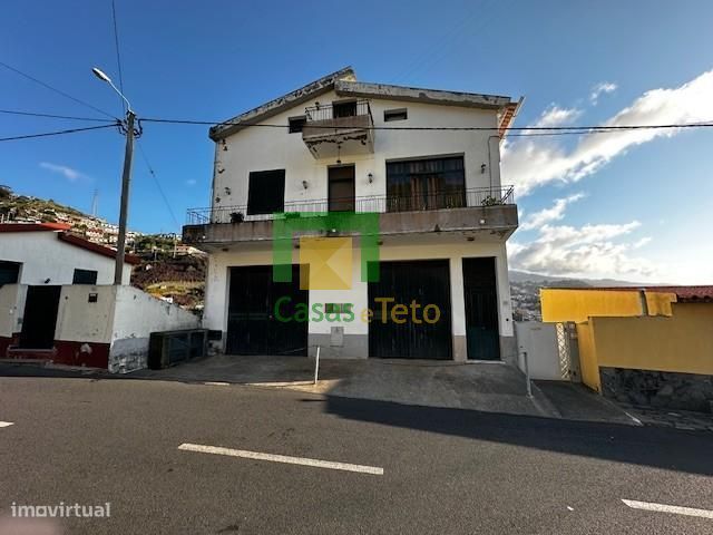Moradia T6- Estreito de Câmara de Lobos