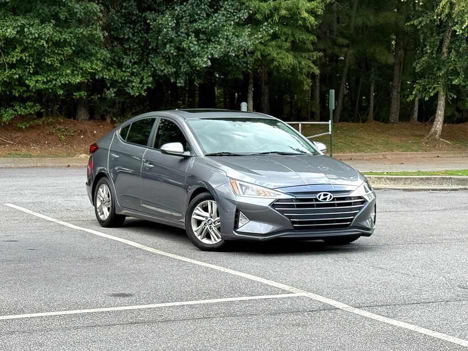 Hyundai Elantra Value Edition      2019