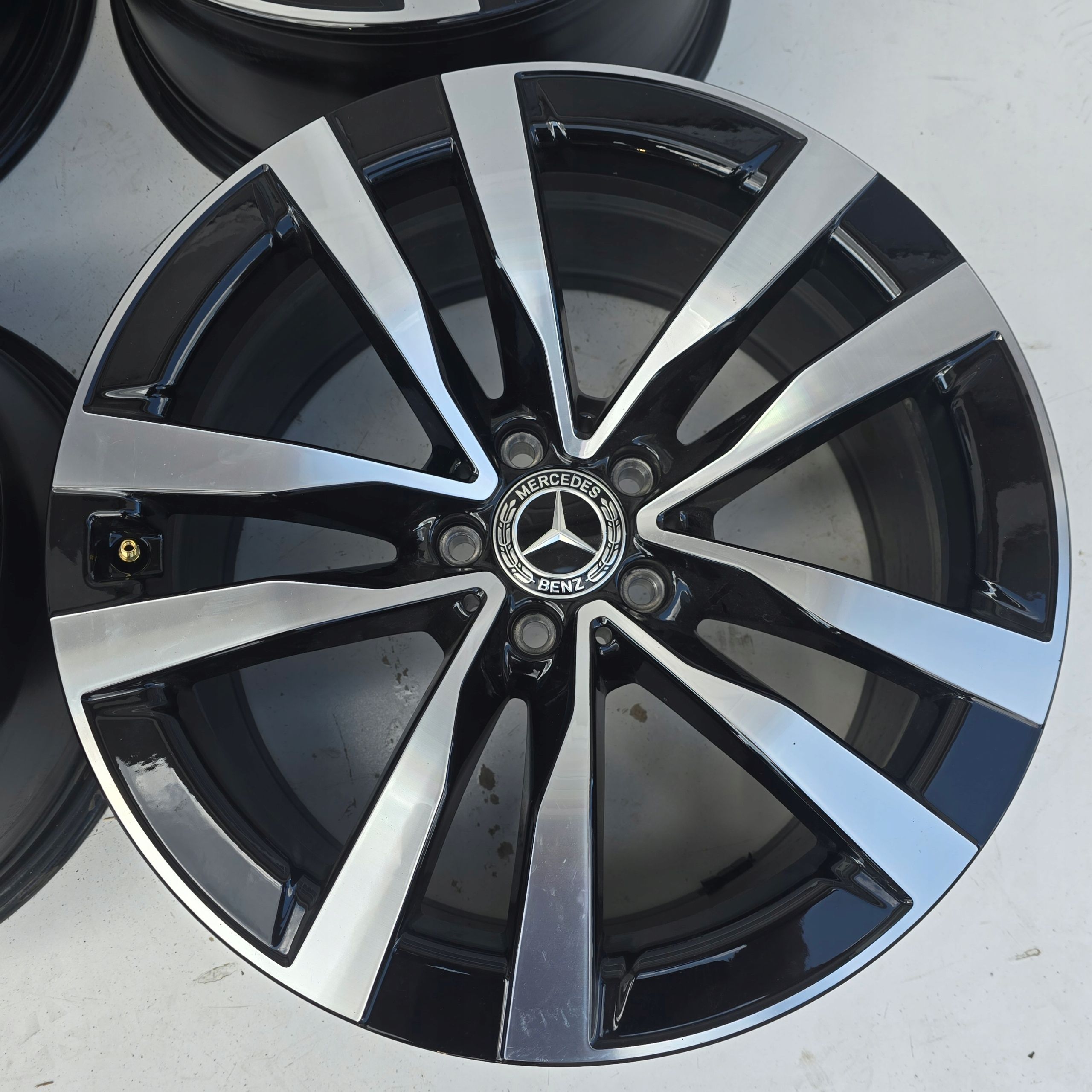 Mercedes s-klasa W223 Glc 5X112 19'' ET31.5 8.5J 4X