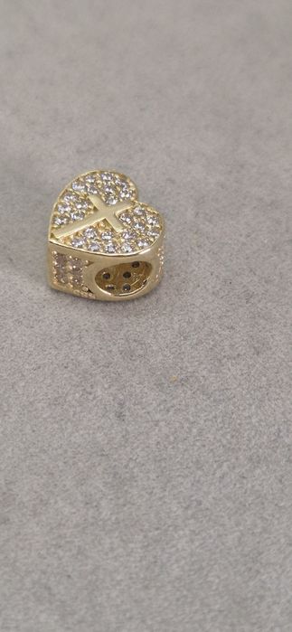 Złoty charms do bransoletki typu Pandora, serce , krzyżykiem, 585