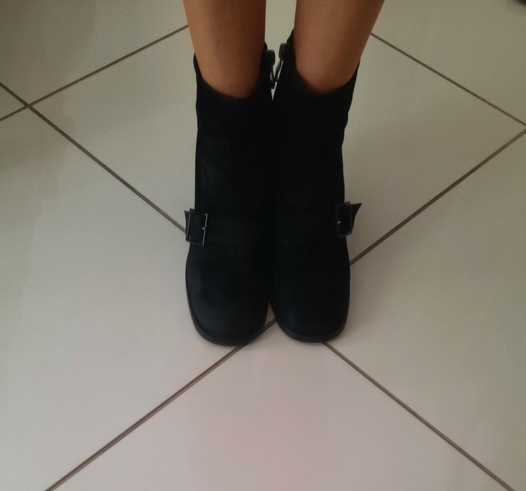 Buty Botki damskie zamszowe QUAZI