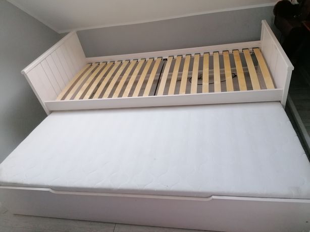 Łóżko białe podwójne z szufladą