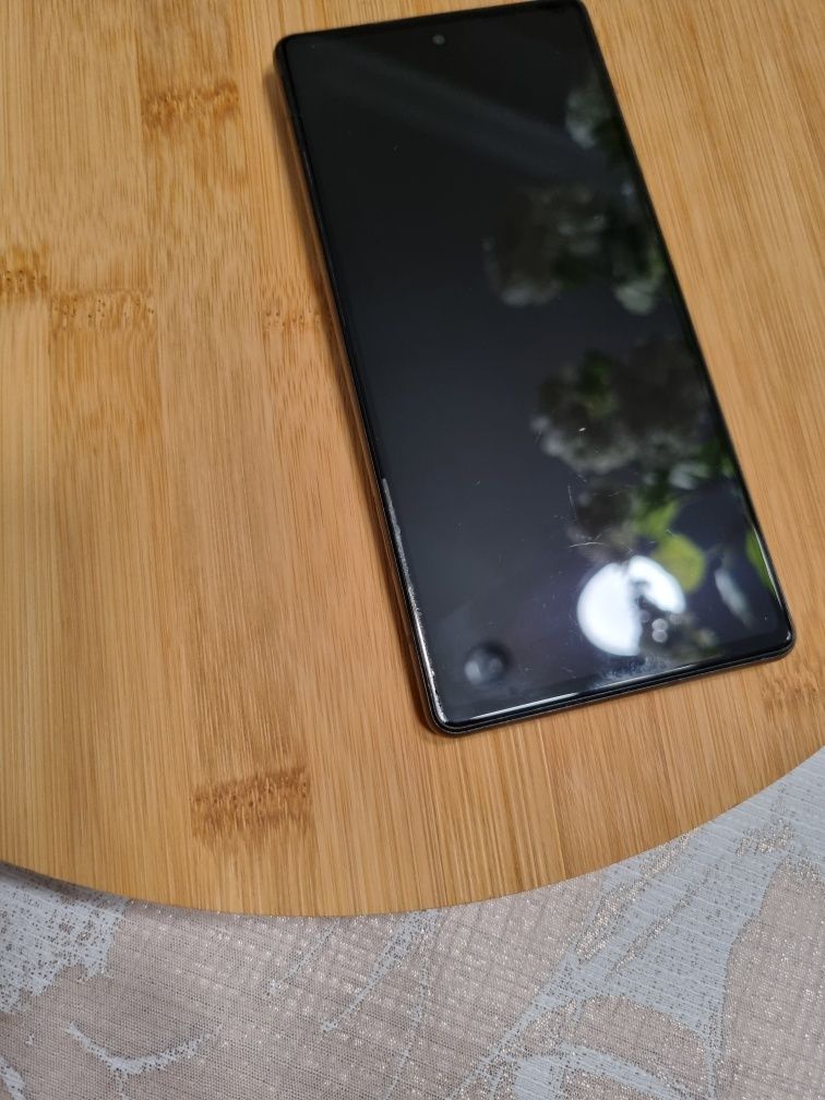 Google Pixel 6 5G 8/128GB Black 6.4" OLED 50Mp 4xopt dual Android 17