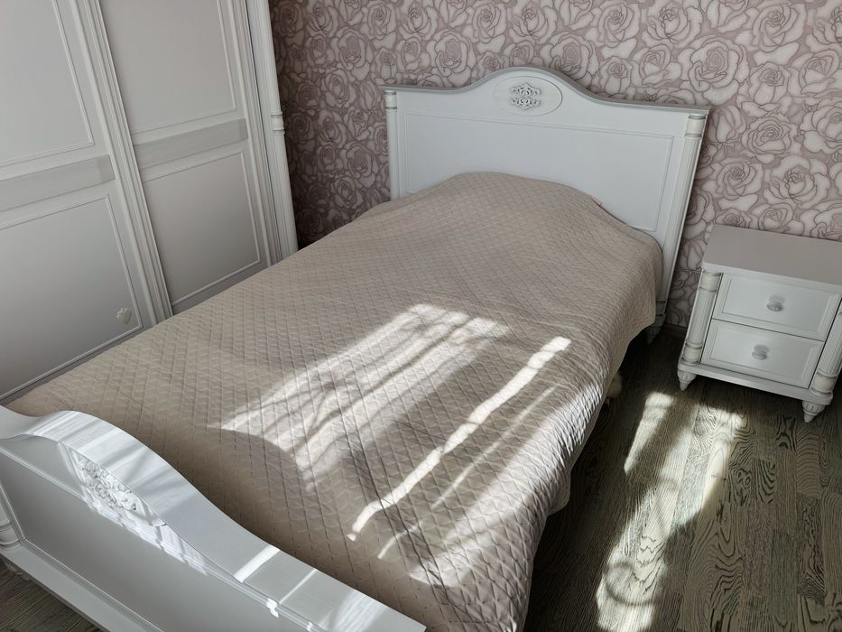 Продаю комплект дитячих меблів Cilek Romantik