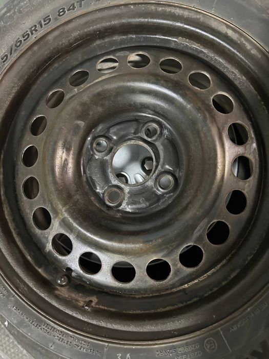 Диски з резиною 4*100 175/65/R15