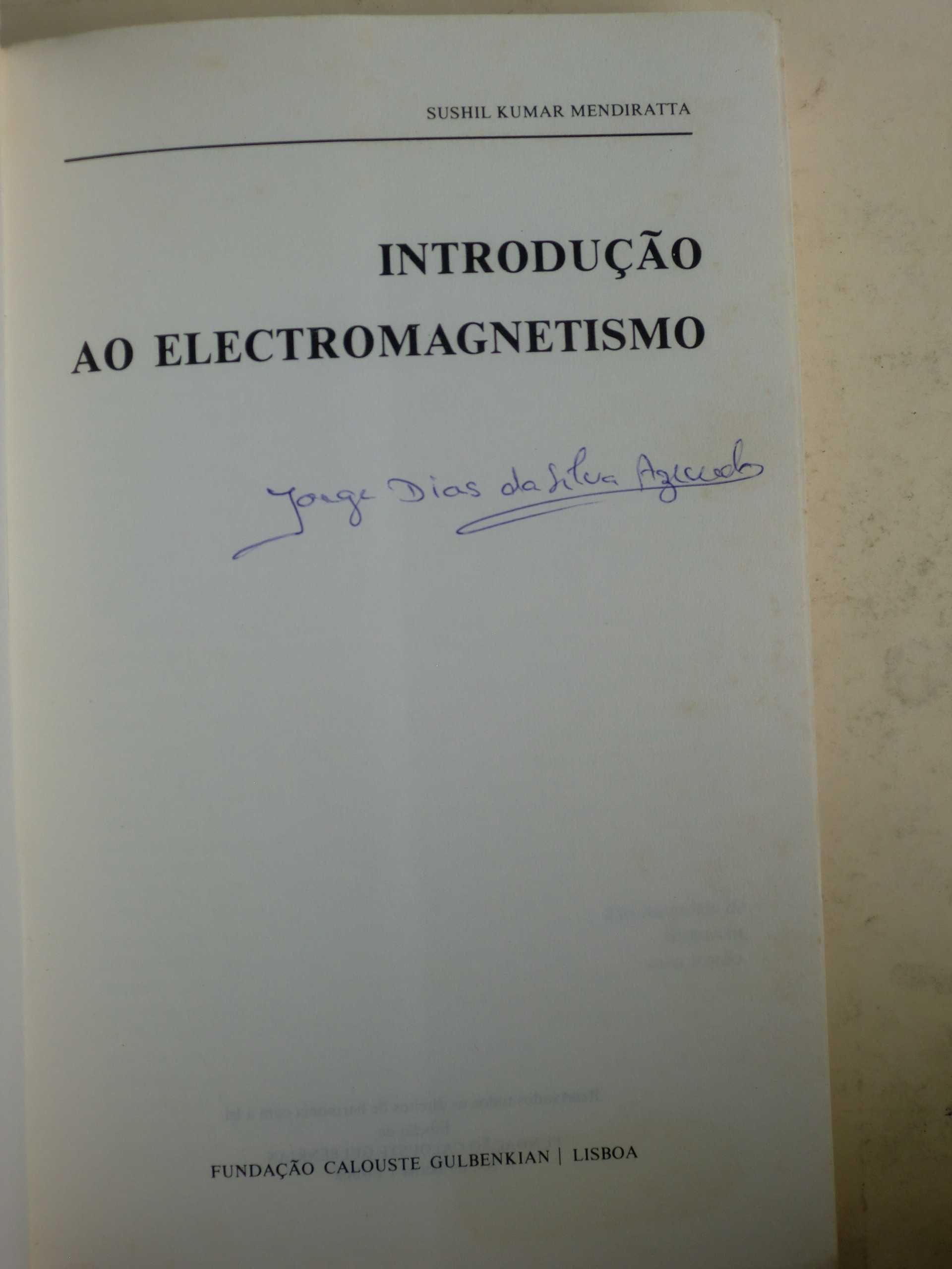 Introdução ao Electromagnetismo
de Sushil Kumar Mendiratta