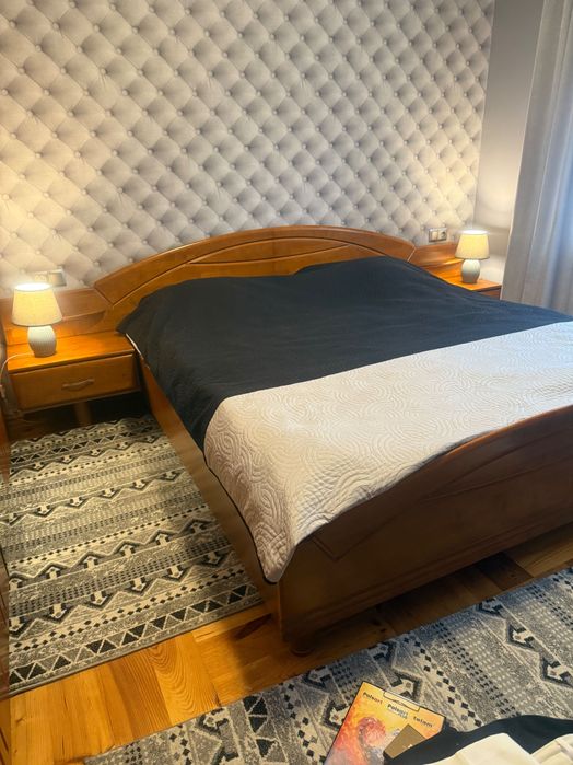 Sprzedam meble do sypialni z drewna bukowego