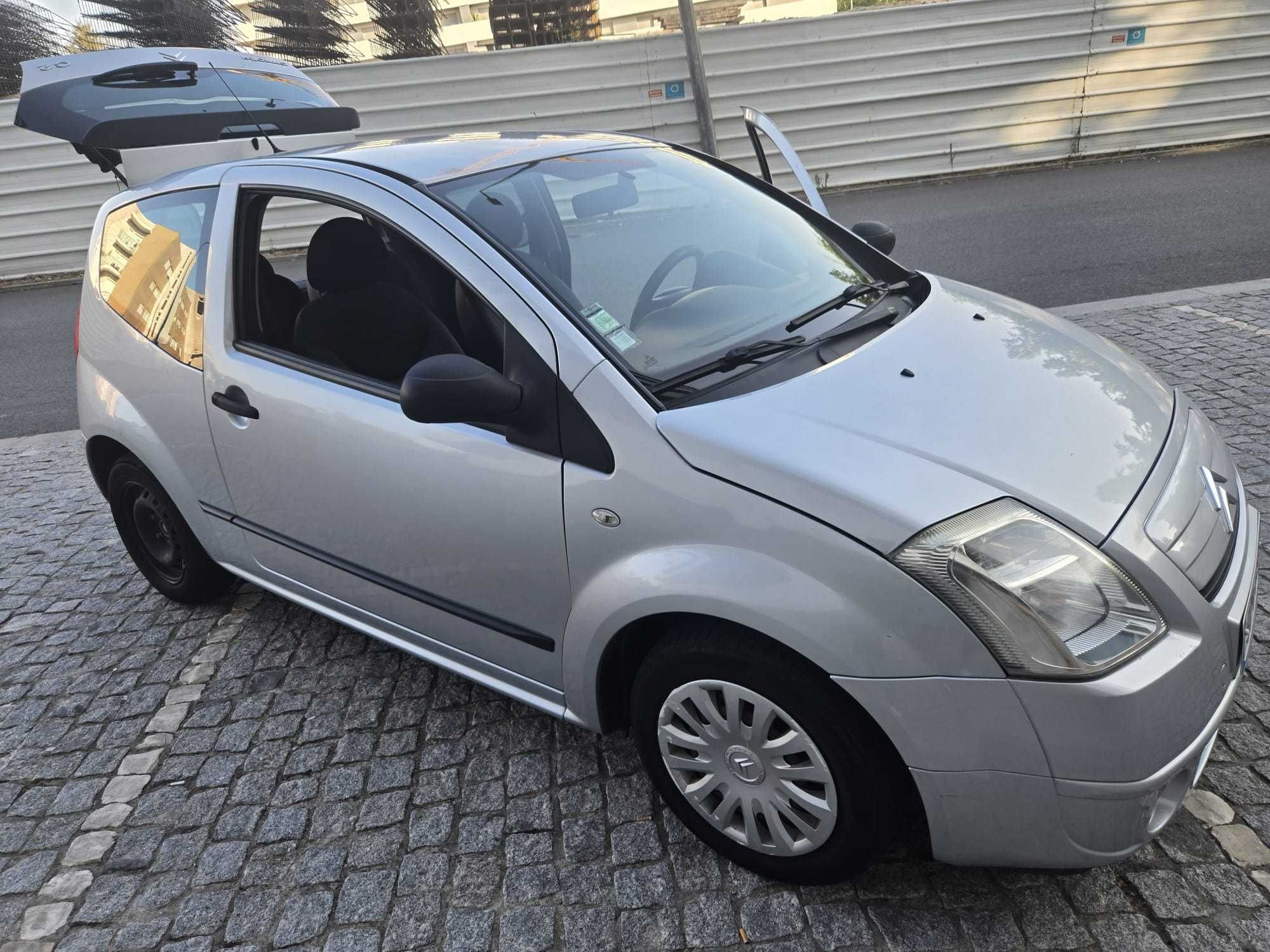 Citroën C2 ano 2008 gasolina 105.000 km