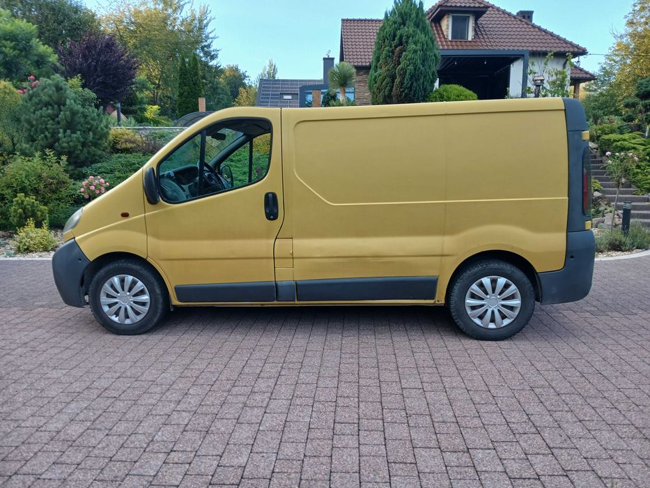 Opel Vivaro 1.9 CDTI 8 lat u jednego właściciela