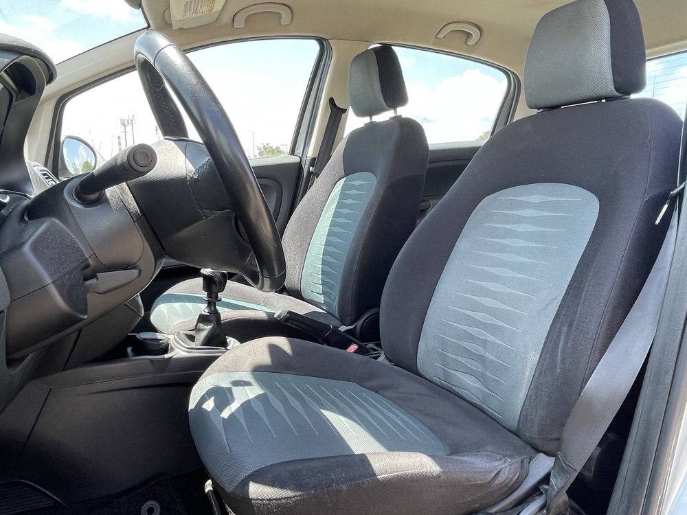 Fiat punto 1.2i 75cv 101.000km 2009