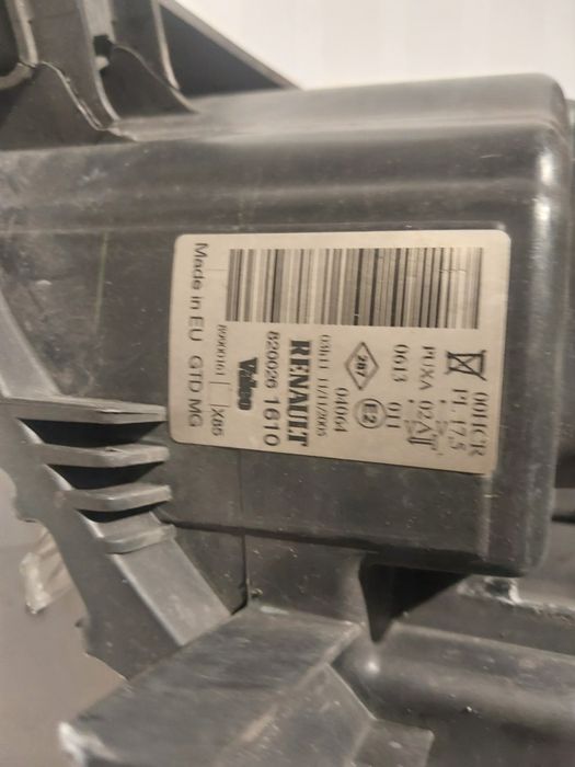 Renault clio III 3 lewa lampa przednia przód reflektor lewy soczewka