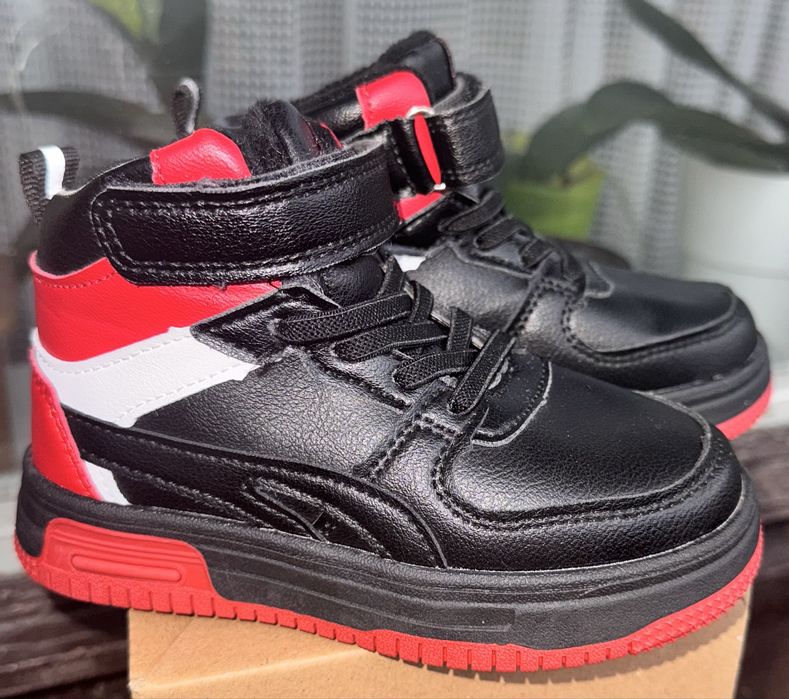 Теплі осінні черевички для хлопчика