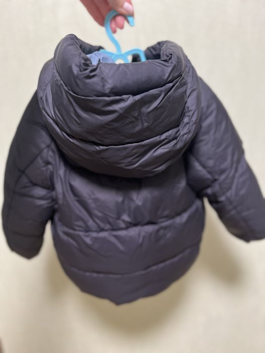 зимова куртка ZARA 86р