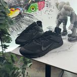 Кросівки Nike Legend Essential 44 розмір 4425
