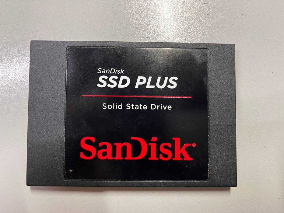 SSD 240 ГБ SanDisk SDSSDA-240G
