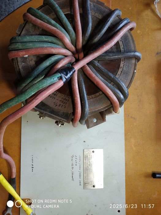 Трансформатор 2,5кВт,220(125,250)V/15V(150A);конденсатор 5600мкФ,420В