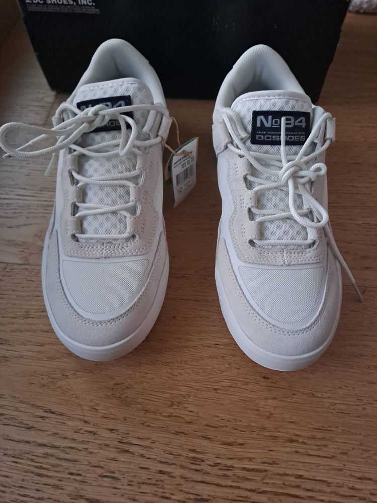Buty adidasy sneakery DC shoes metric 44 białe beżowe kremowe