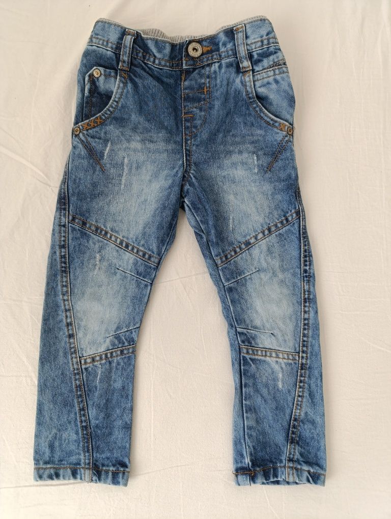 Spodnie jeansowe r. 98