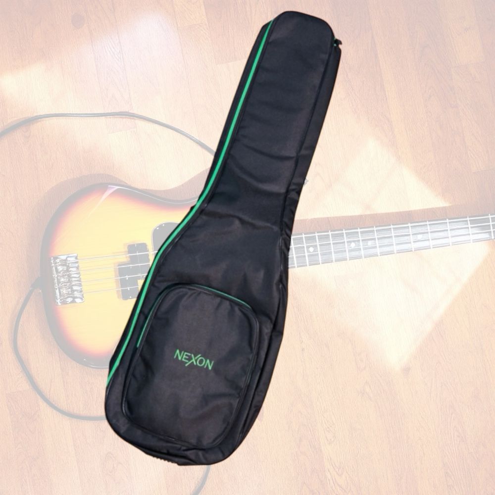 Pokrowiec na gitarę basową ocieplany z szelkami kieszeń