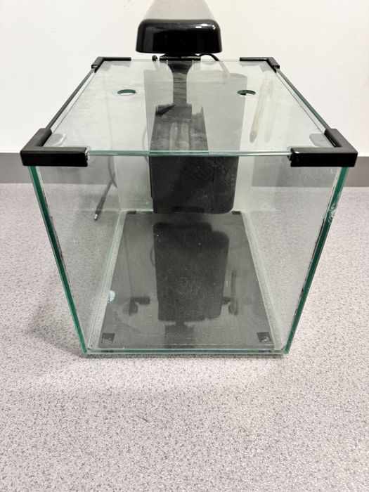 Aquario Cubo c/ bomba