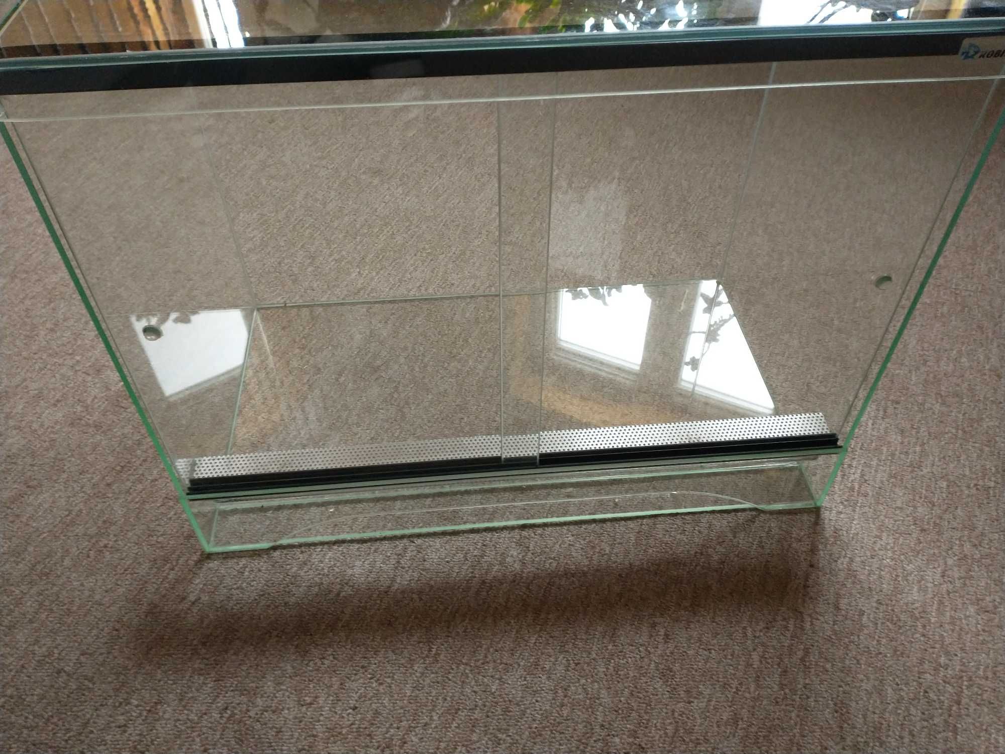 Terrarium szklane z cyrkulacją powietrza PRAWIE NOWE mało żywane