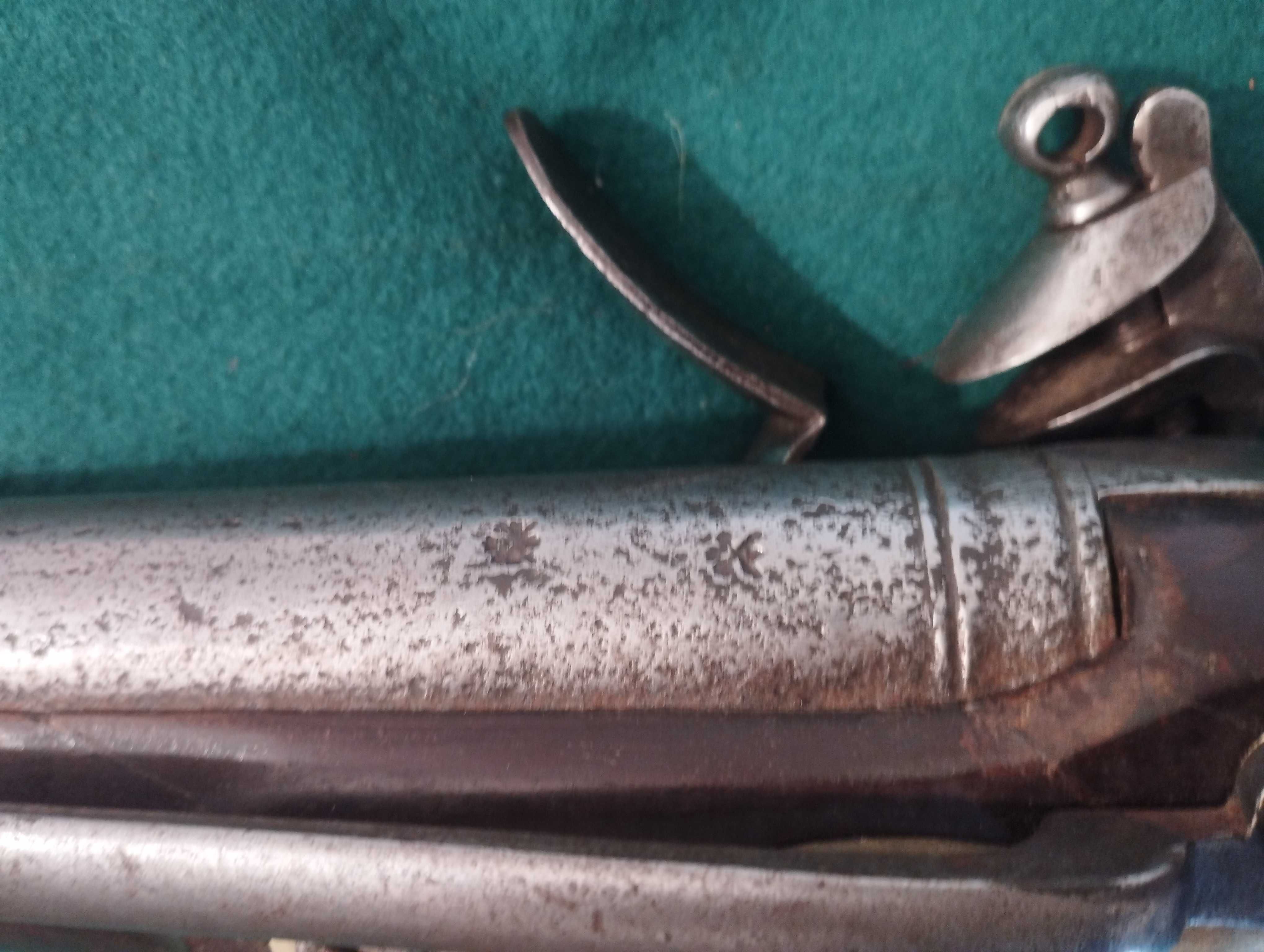 Pistola de pederneira britânica, modelo 1796, cerca de 1800.