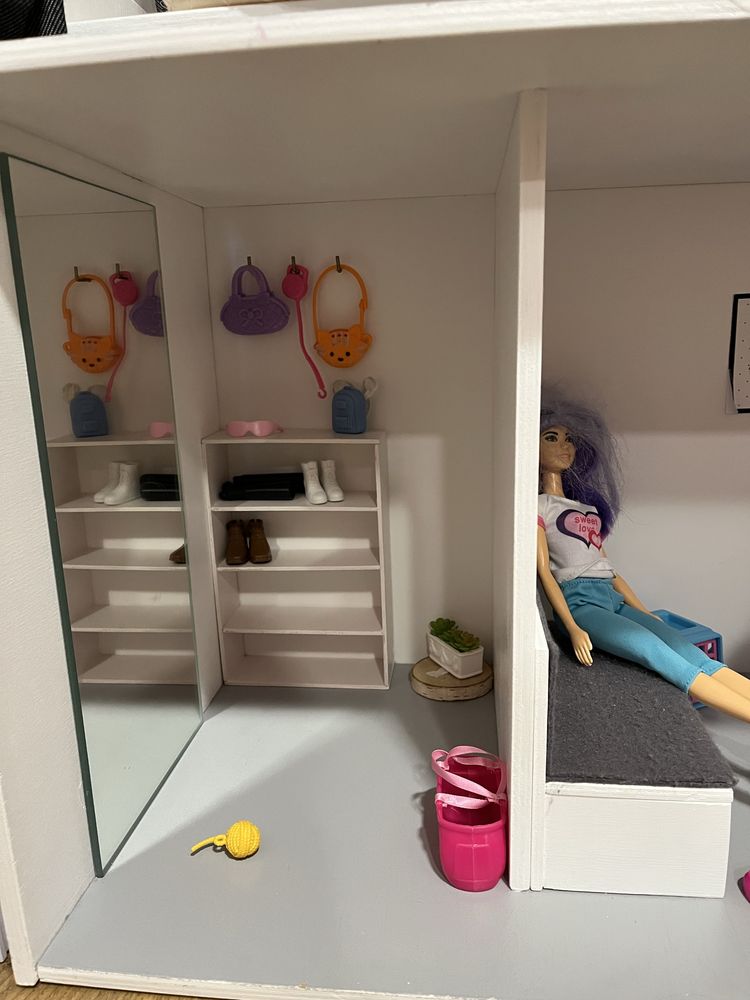 Domek dla lalek barbie