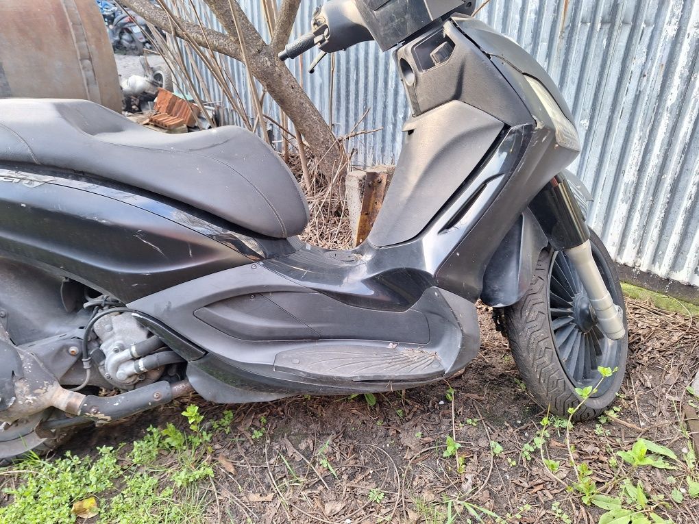 Piaggio Beverly 125 Skuter 14r