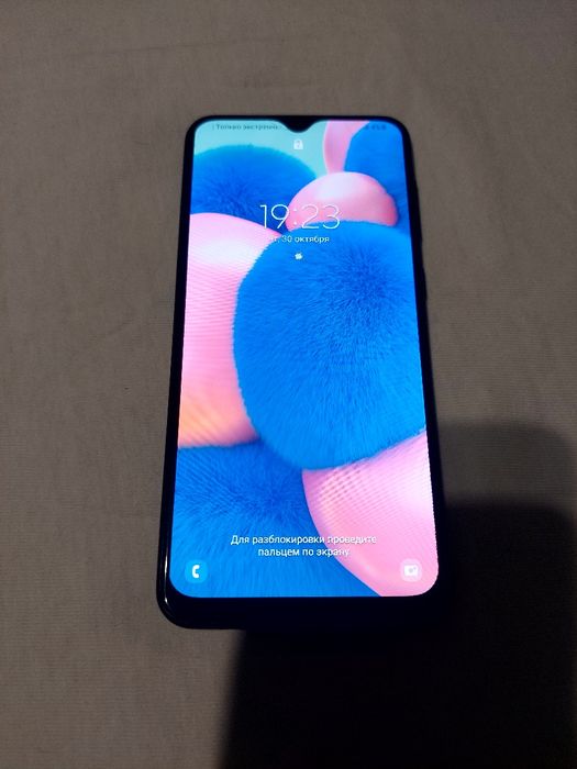 Продам телефон самсунг A30S