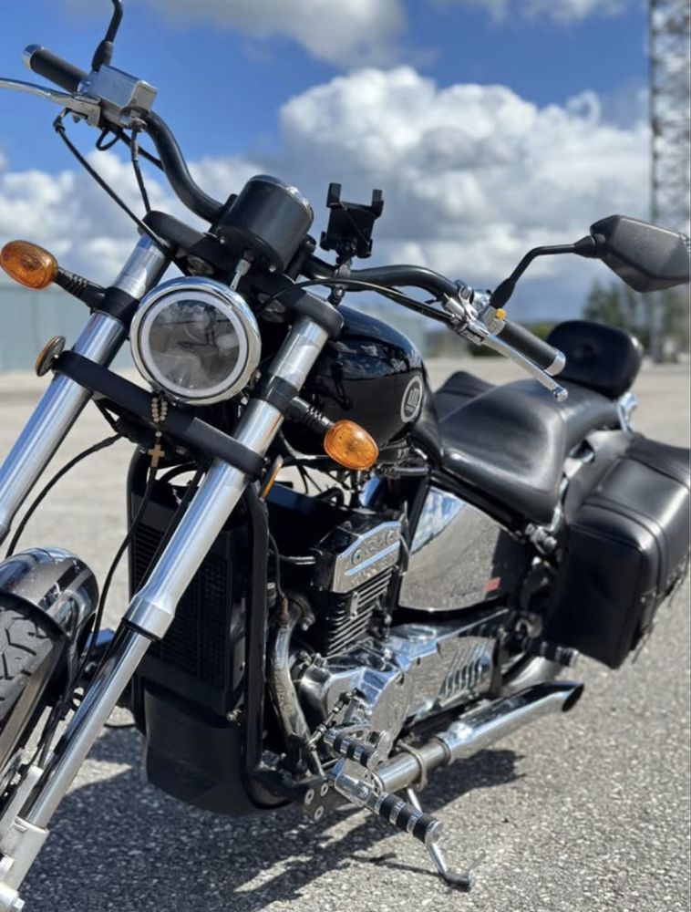 Daytona 350 cc VENDO OU TROCO