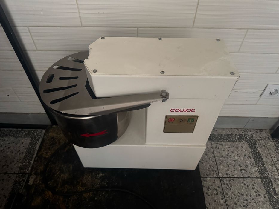 Тістоміс Equipe AS8M