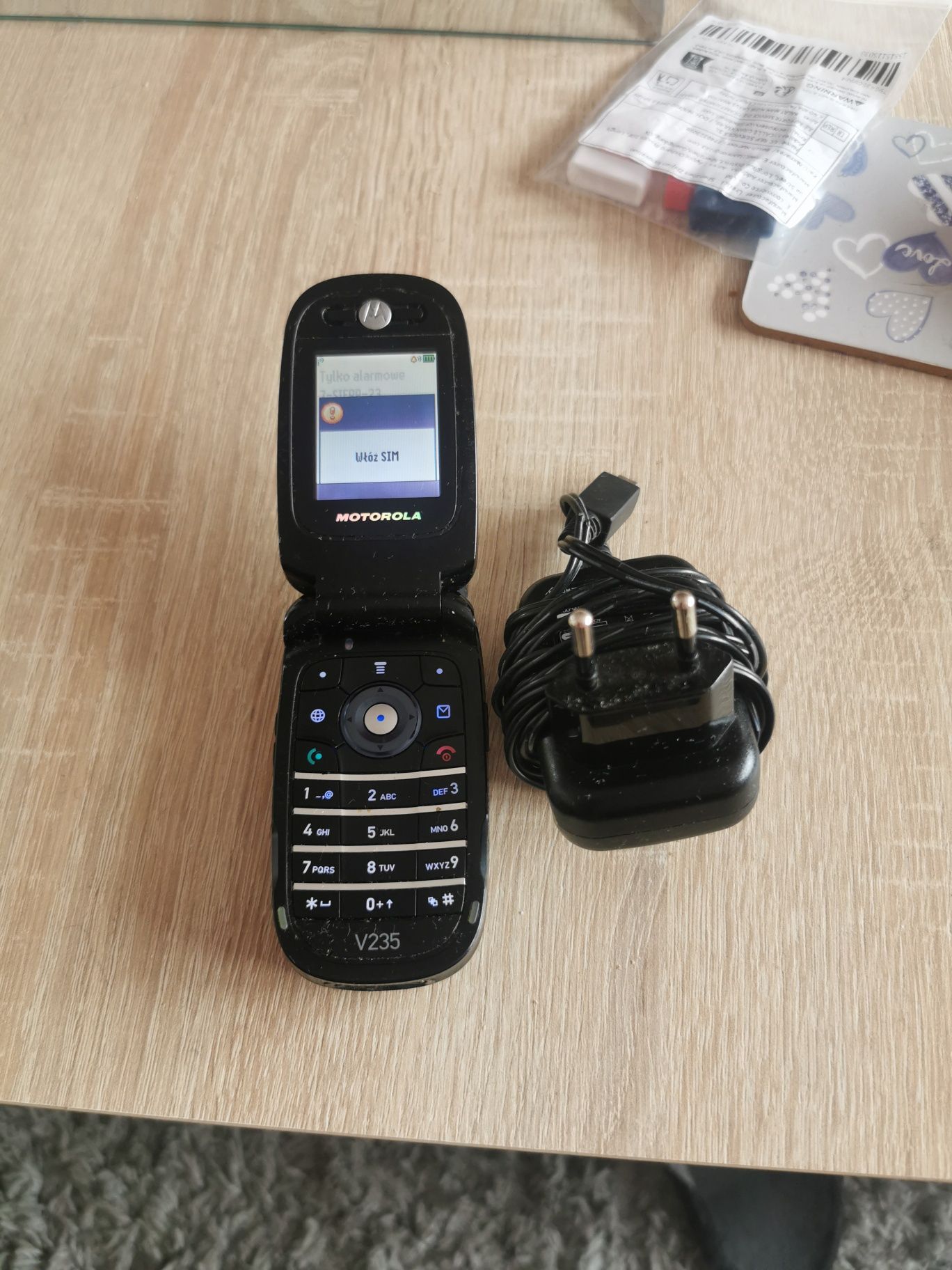 Motorola V235 dla seniora. V
