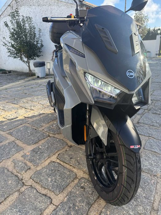 vende se scooter Sym jet X 125