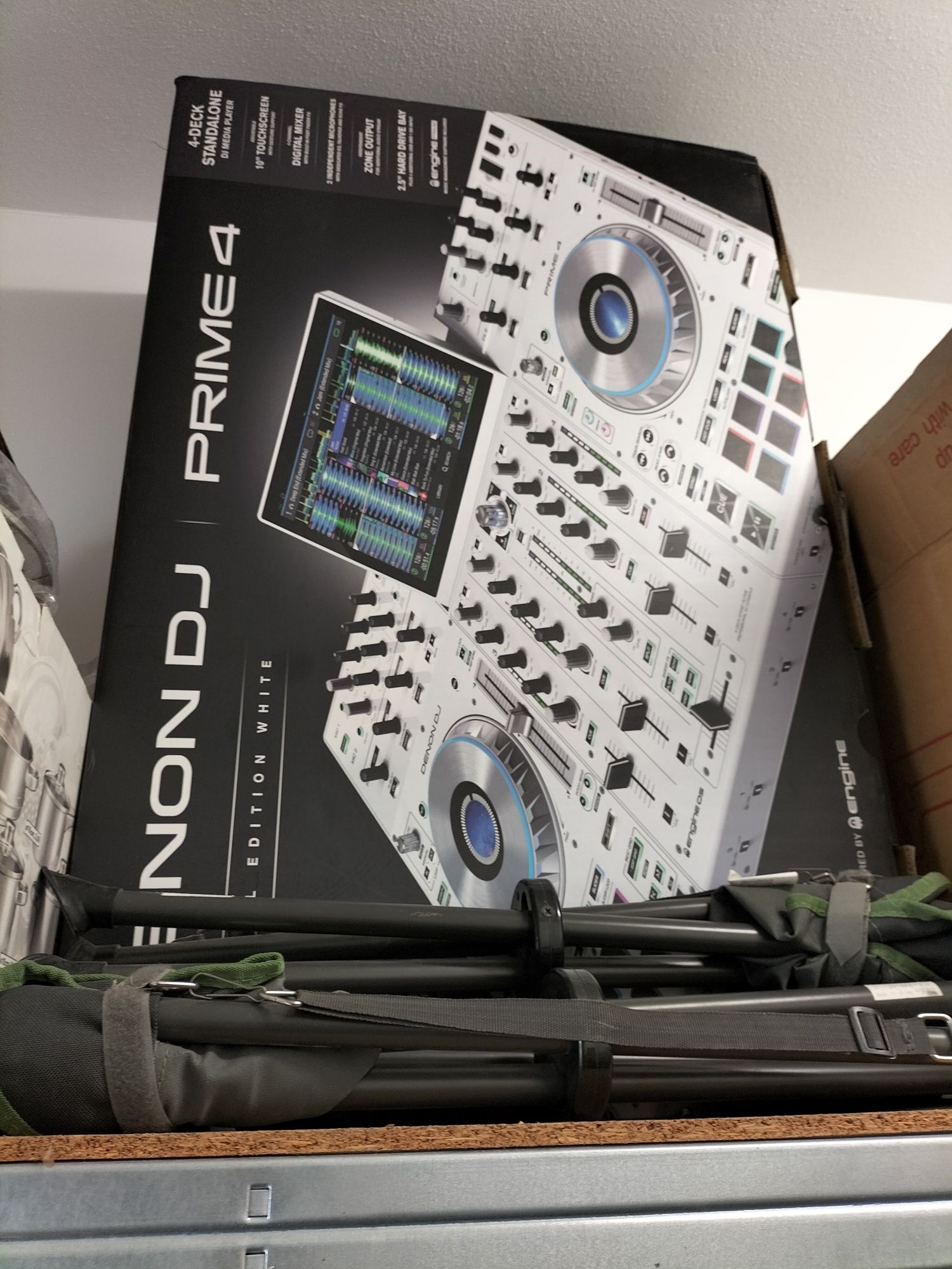 Denon DJ Prime 4