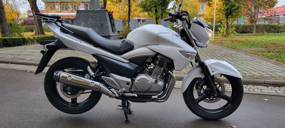 Suzuki GSR 250. 2015p. Сузукі.