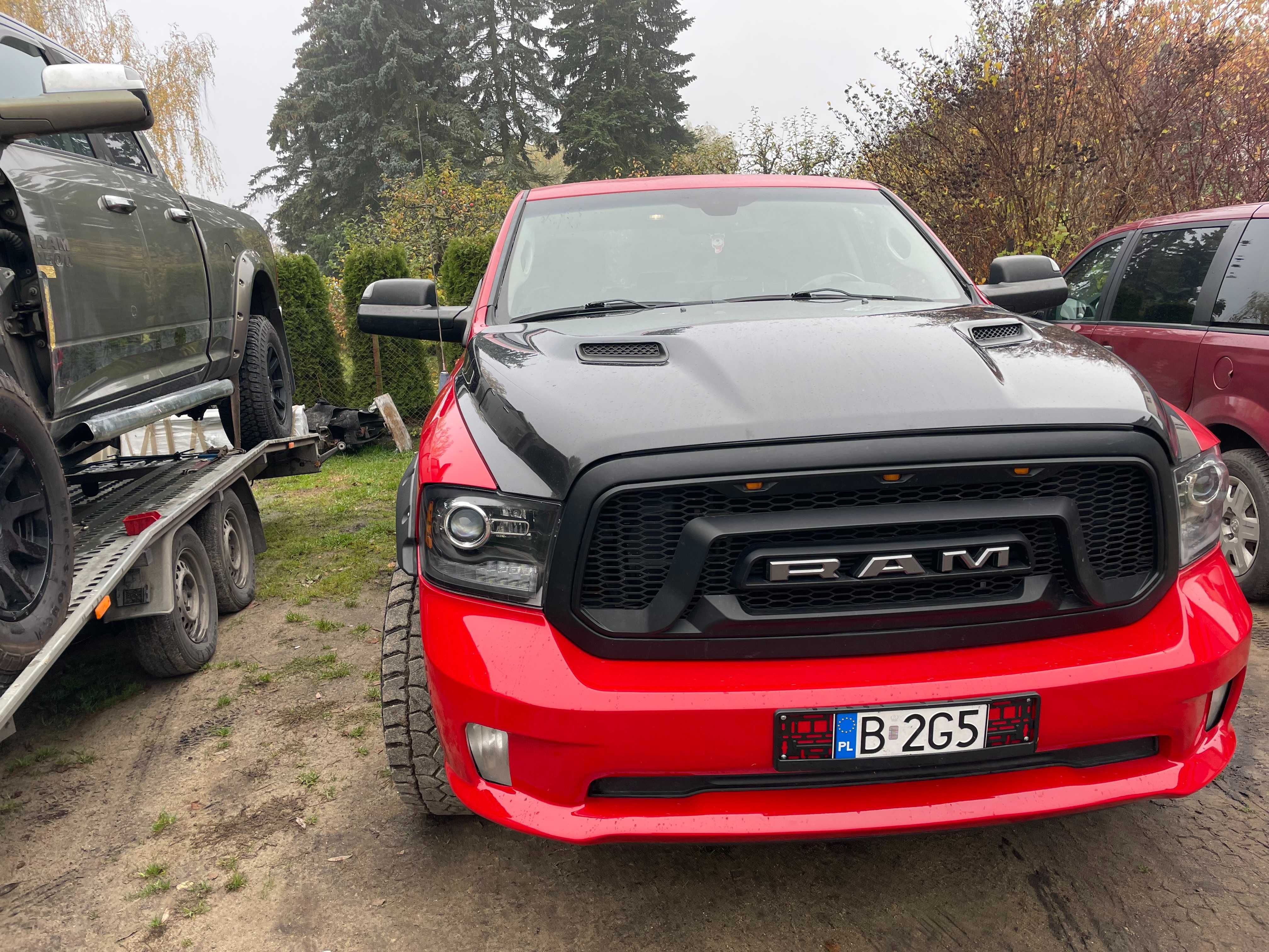 Dodge RAM 1500 r 2013 do 2018 "ala" REBEL  atrapa grill
