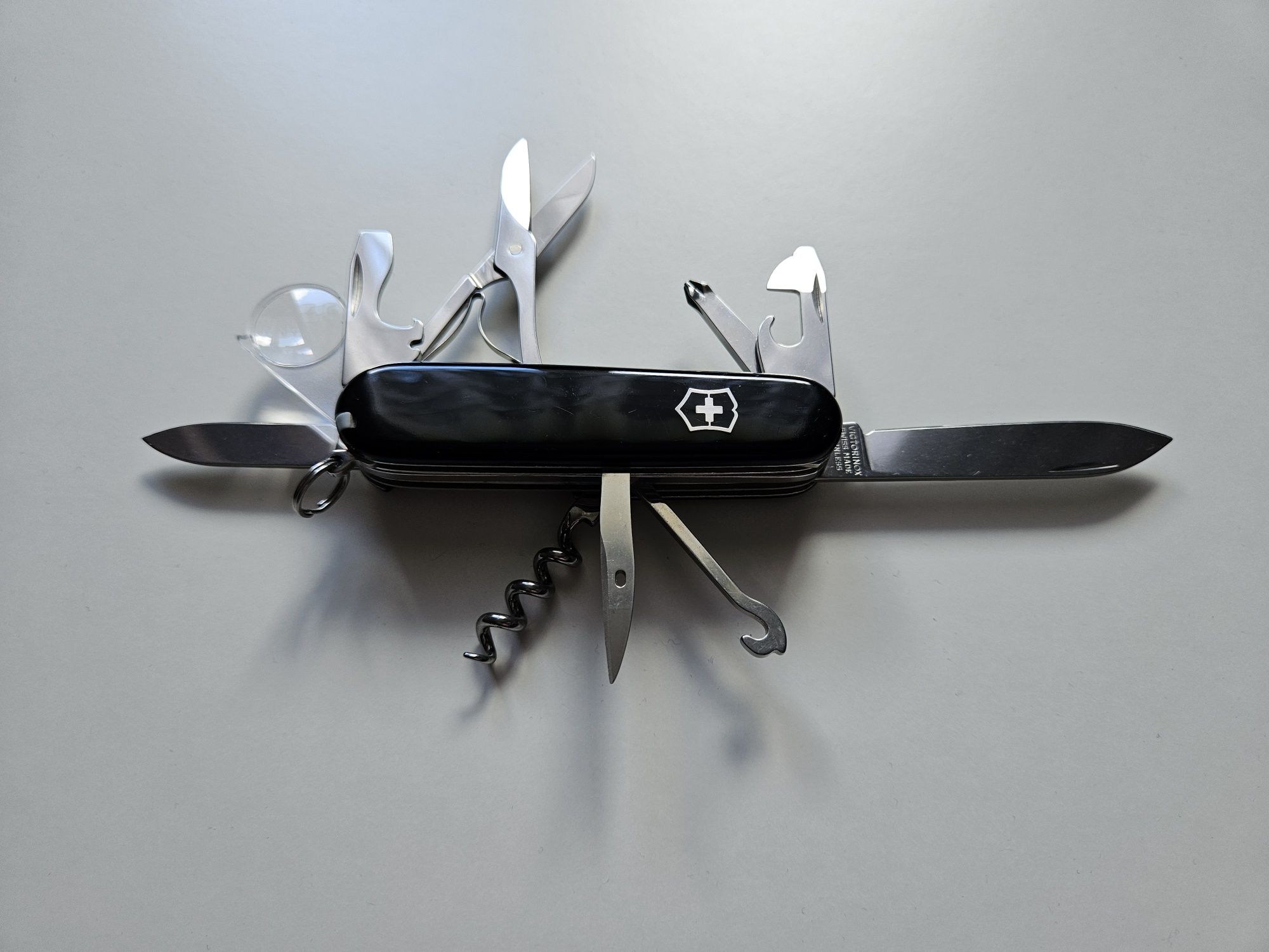 Scyzoryk Victorinox Explorer 1.6703.3