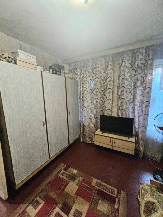 Продам 2к. квартиру, Колонтаївська/Автовокзал, 1/3, 33м, свій двір