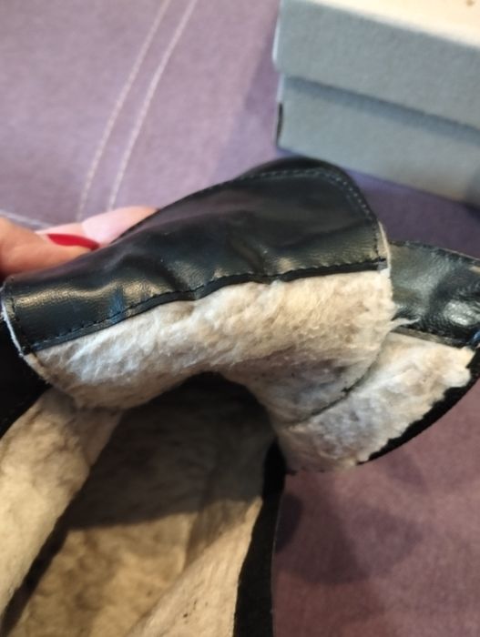 Зимові шкіряні ботінки розмір 39-40