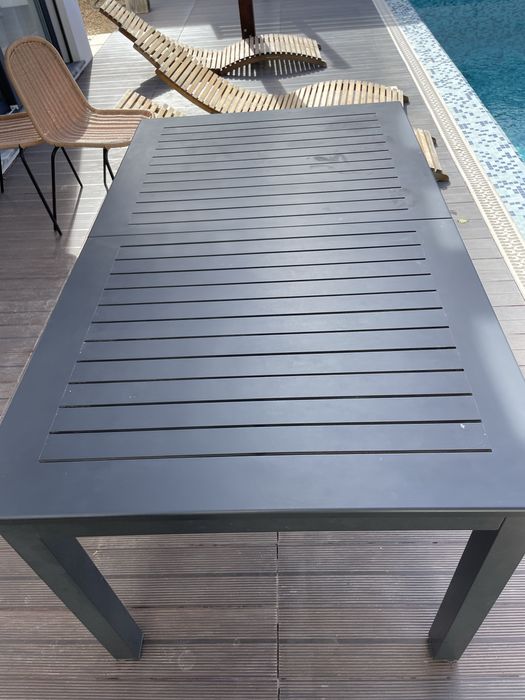 Mesa de exterior em aluminio