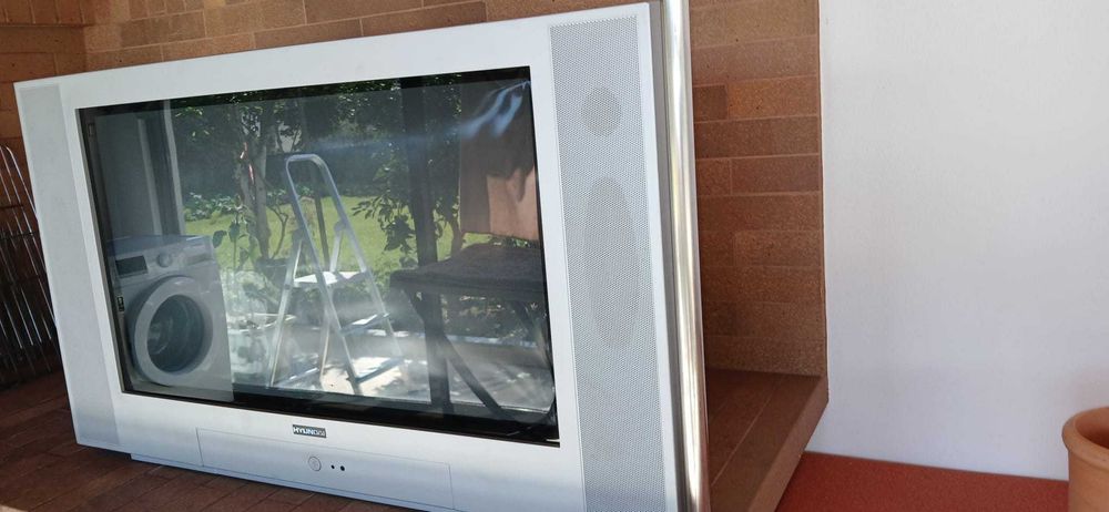 Televisão bom estado